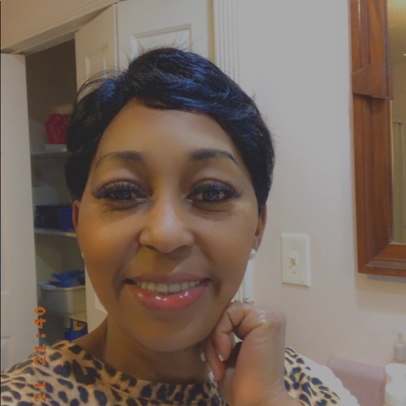 Meet your Posher, Kwaunza - Picture 3 of 3